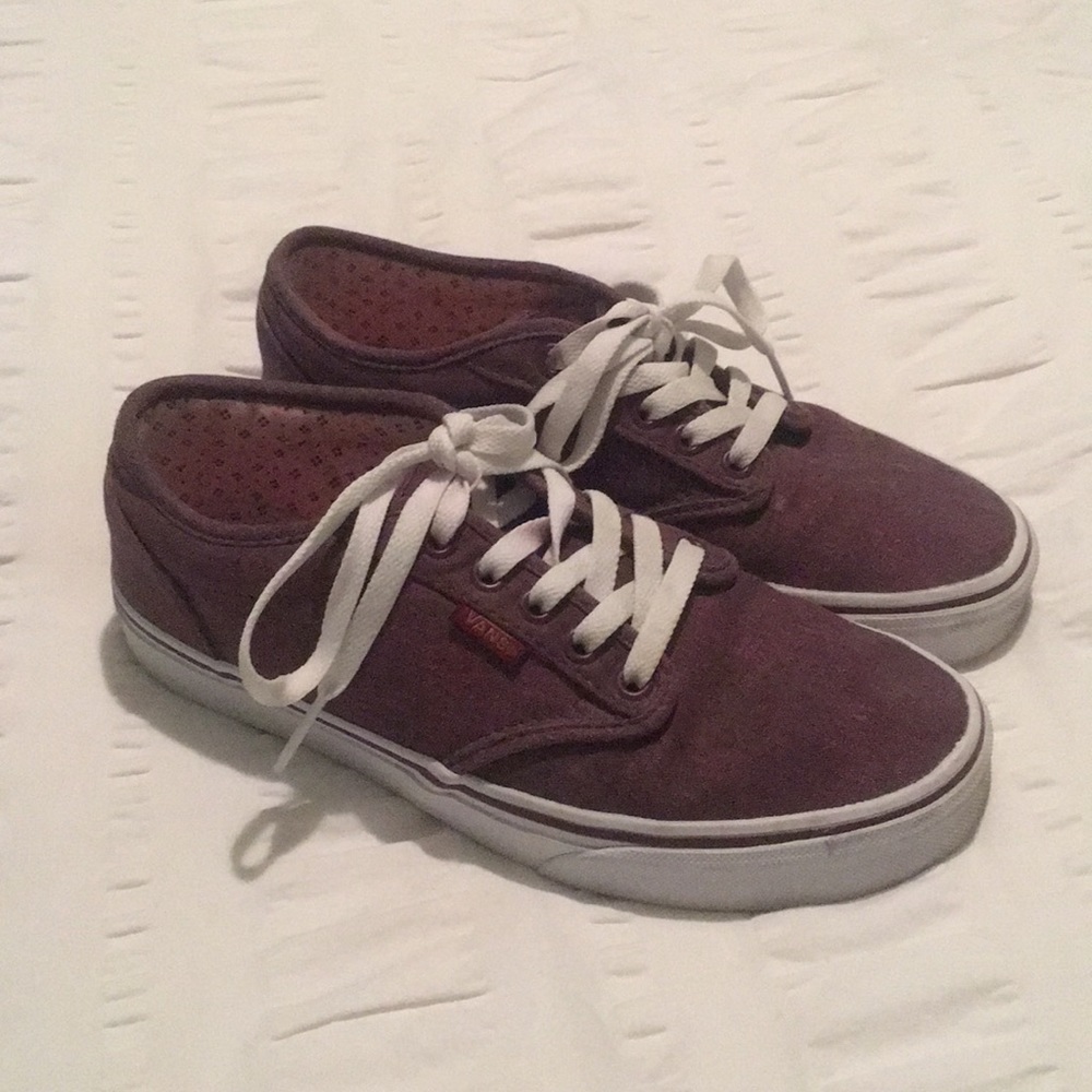Vans - Burgundy women’s size 7.5